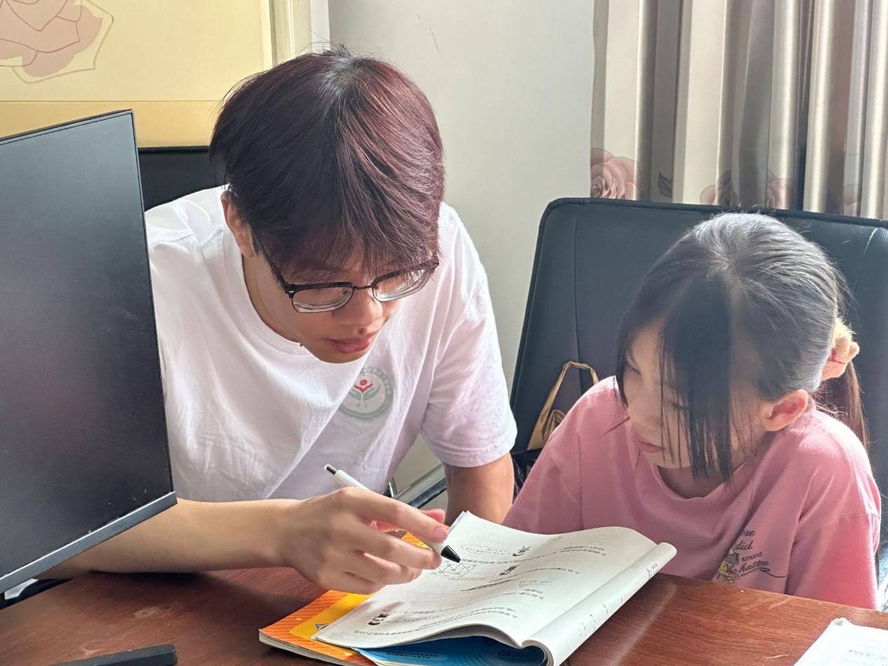 匯聚青春力量 共筑希望家園